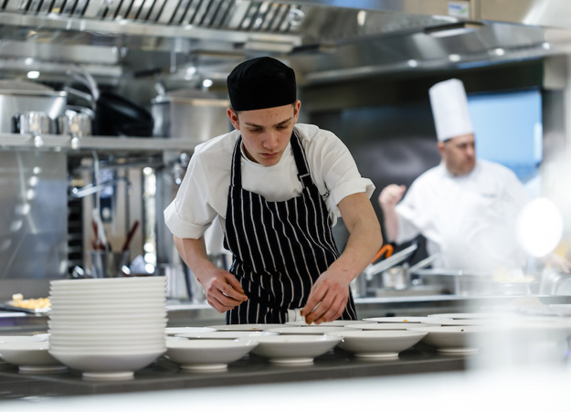 185854 190319 Q1P7115